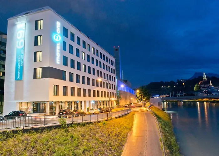 Motel One Salzburg-Mirabell